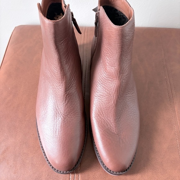 NWT Cole Haan River Waterproof Leather Chelsea Boots - Woodbury / Tan - 10B - Picture 6 of 7